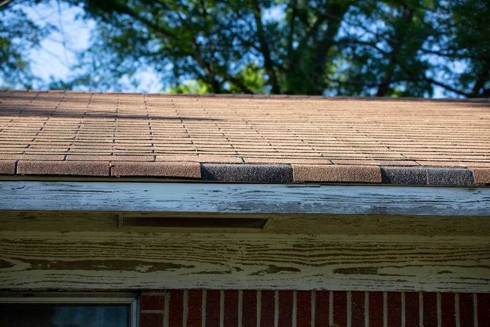 Does My Roof Need To Be Replaced? Ask Oviedo Local Roof Repair Contractors