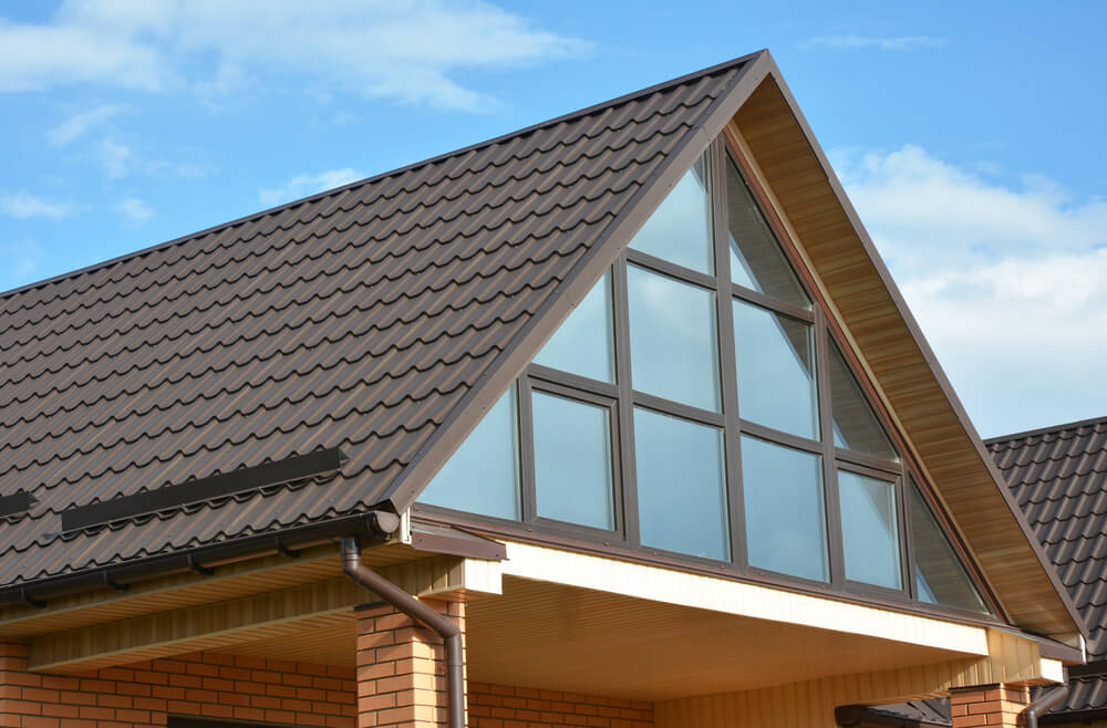 Why Casselberry Roofers Are Installing More Metal Roofs These Days